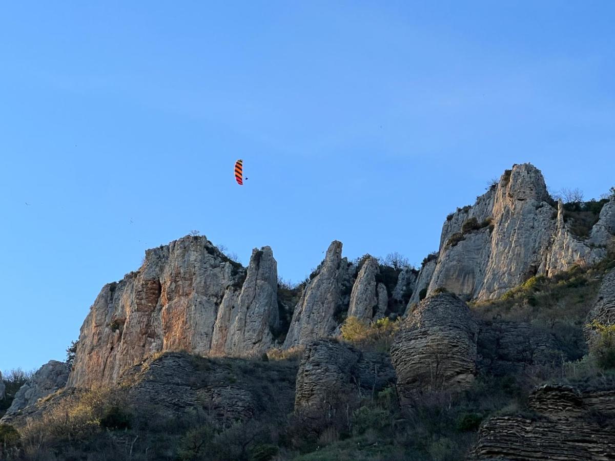 Gite Du Vallon Des Sources Millau Exterior foto